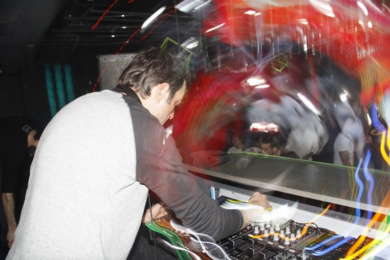 TECHNICOLOR A 12 hour Electronic Marathon